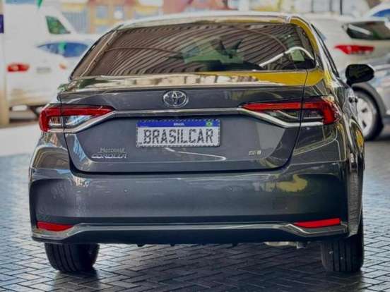 TOYOTA-COROLLA-2025