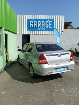 TOYOTA-ETIOS-2017