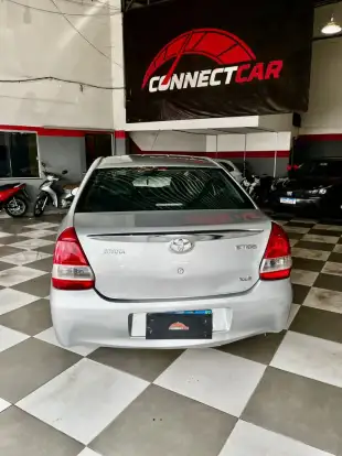 TOYOTA-ETIOS-2014