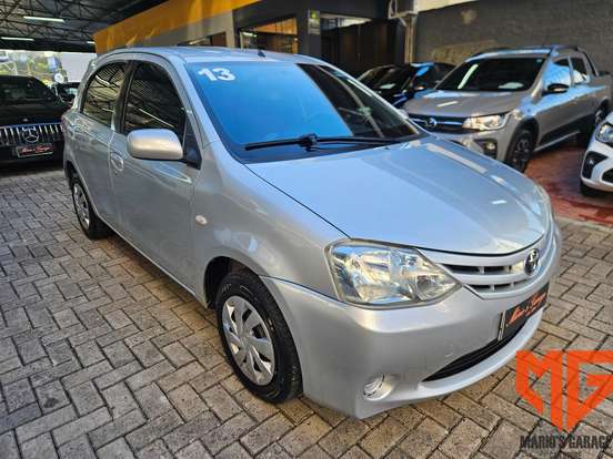 TOYOTA-ETIOS-2013