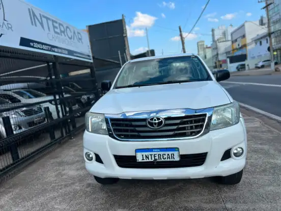 TOYOTA-HILUX-2.7 SR 4X2 CD 16V FLEX 4P AUTOMÁTICO TOYOTA-HILUX-2015