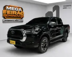 TOYOTA HILUX 2.8 D-4D TURBO DIESEL CD SRX 4X4 AUTOMÁTICO TOYOTA HILUX 2.8 D-4D TURBO DIESEL CD SRX 4X4 AUTOMÁTICO