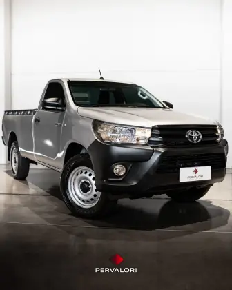 TOYOTA HILUX 2.8 D-4D TURBO DIESEL CS 4X4 AUTOMÁTICO