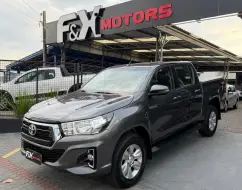 TOYOTA HILUX 2.8 SR 4X4 CD 16V DIESEL 4P AUTOMÁTICO TOYOTA HILUX 2.8 SR 4X4 CD 16V DIESEL 4P AUTOMÁTICO