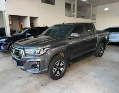 TOYOTA HILUX 2.8 SRX 4X4 CD 16V DIESEL 4P AUTOMÁTICO TOYOTA HILUX 2.8 SRX 4X4 CD 16V DIESEL 4P AUTOMÁTICO
