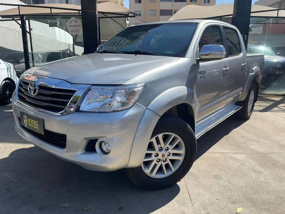 TOYOTA HILUX 2.7 SRV 4X2 CD 16V FLEX 4P AUTOMÁTICO