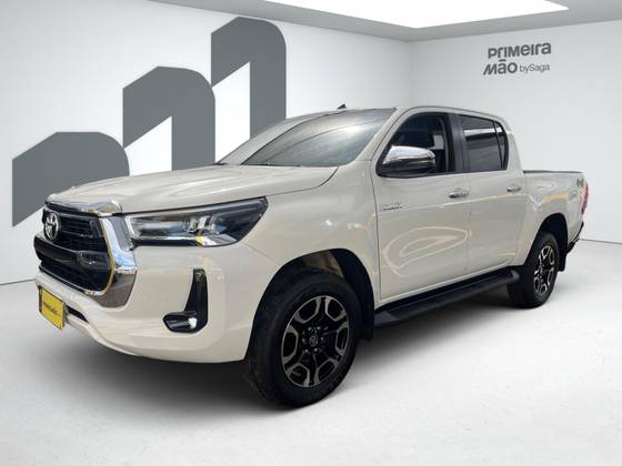 TOYOTA HILUX 2.8 D-4D TURBO DIESEL CD SRV 4X4 AUTOMÁTICO