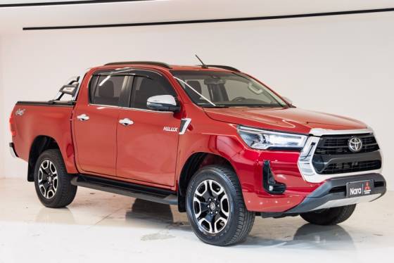 TOYOTA HILUX 2.8 D-4D TURBO DIESEL CD SRX 4X4 AUTOMÁTICO