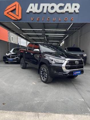 TOYOTA HILUX 2.8 D-4D TURBO DIESEL CD SRX 4X4 AUTOMÁTICO