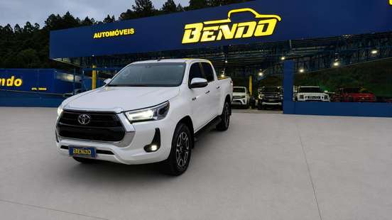 TOYOTA-HILUX-2021