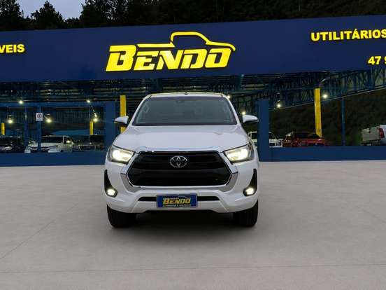 TOYOTA-HILUX-2.8 D-4D TURBO DIESEL CD SRX 4X4 AUTOMÁTICO TOYOTA-HILUX-2021