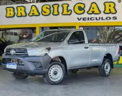 TOYOTA HILUX 2.8 D-4D TURBO DIESEL CS 4X4 MANUAL TOYOTA HILUX 2.8 D-4D TURBO DIESEL CS 4X4 MANUAL