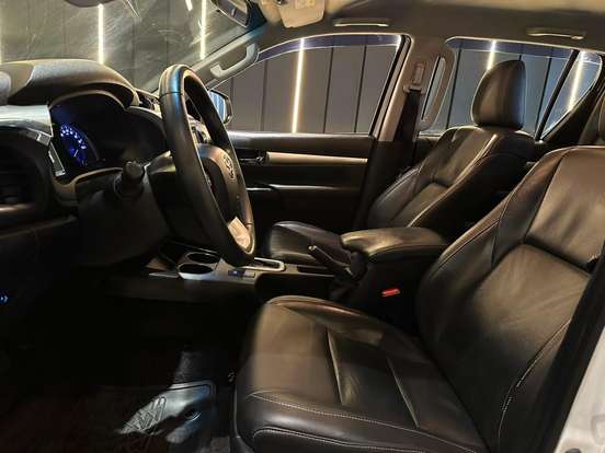 TOYOTA-HILUX-2.8 SRV 4X4 CD 16V DIESEL 4P AUTOMÁTICO TOYOTA-HILUX-2017