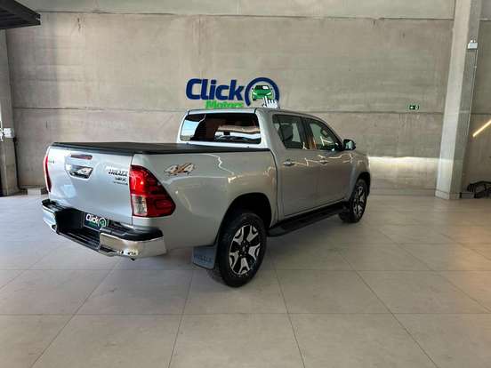 TOYOTA-HILUX-2020