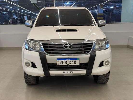 TOYOTA-HILUX-3.0 SR 4X4 CD 16V TURBO INTERCOOLER DIESEL 4P AUTOMÁTICO TOYOTA-HILUX-2014