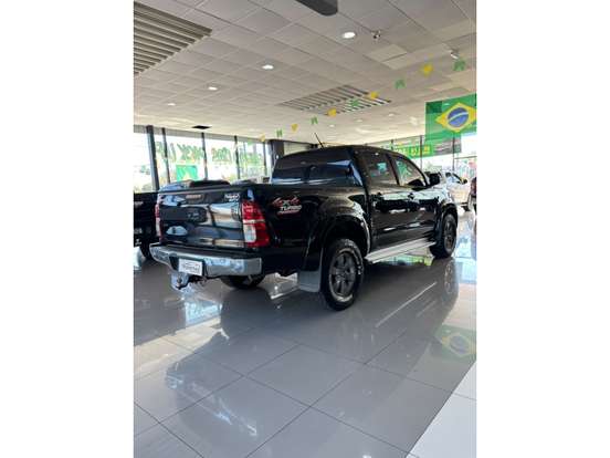 TOYOTA-HILUX-3.0 SRV 4X4 CD 16V TURBO INTERCOOLER DIESEL 4P AUTOMÁTICO TOYOTA-HILUX-2014