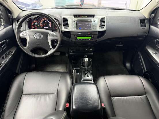 TOYOTA-HILUX-2013