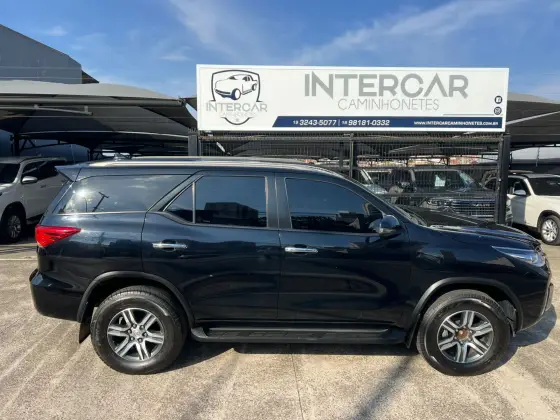 TOYOTA HILUX SW4 2.7 SRV 7 LUGARES 4X2 16V FLEX 4P AUTOMÁTICO