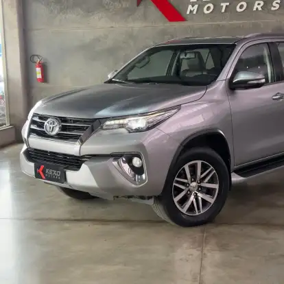 TOYOTA-HILUX SW4-2016