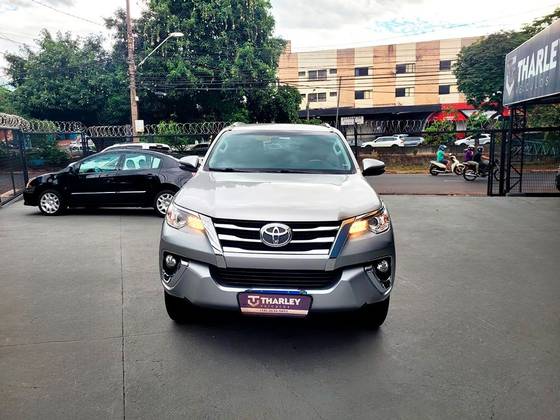 TOYOTA HILUX SW4 2.7 SR 4X2 16V FLEX 4P AUTOMÁTICO