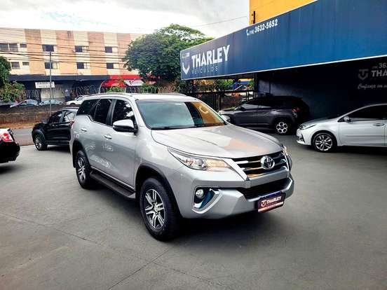 TOYOTA-HILUX SW4-2.7 SR 4X2 16V FLEX 4P AUTOMÁTICO TOYOTA-HILUX SW4-2020