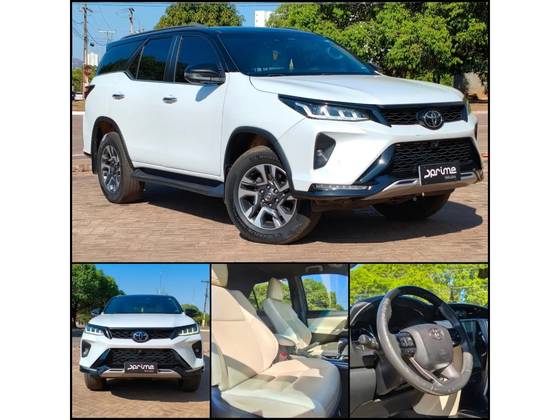 TOYOTA HILUX SW4 2.8 D-4D TURBO DIESEL DIAMOND 7L 4X4 AUTOMÁTICO