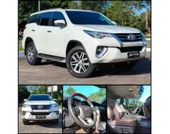 TOYOTA HILUX SW4 2.8 SRX 4X4 16V TURBO INTERCOOLER DIESEL 4P AUTOMÁTICO TOYOTA HILUX SW4 2.8 SRX 4X4 16V TURBO INTERCOOLER DIESEL 4P AUTOMÁTICO
