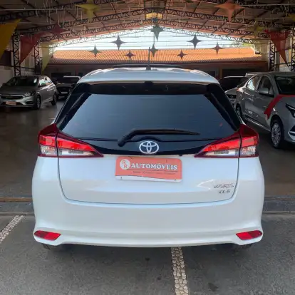 TOYOTA-YARIS-1.5 16V FLEX SEDAN XLS CONNECT MULTIDRIVE TOYOTA-YARIS-2019