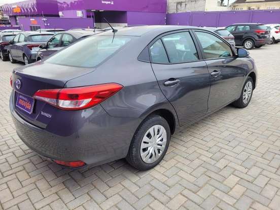 TOYOTA-YARIS-2024