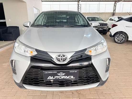 TOYOTA-YARIS-2024