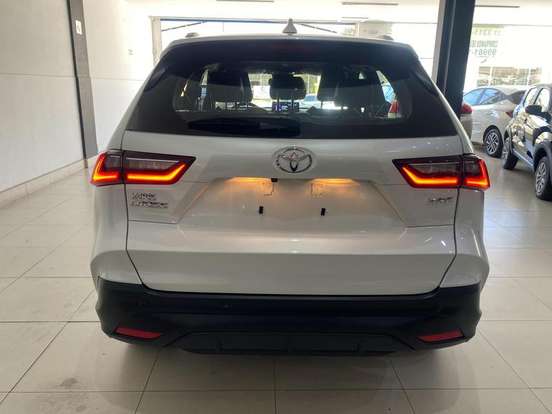 TOYOTA-YARIS CROSS-2026