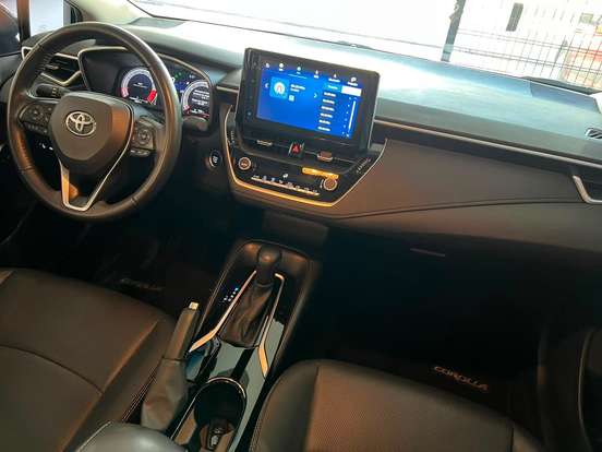 TOYOTA-COROLLA-2024