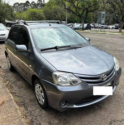 TOYOTA ETIOS 1.3 XS 16V FLEX 4P MANUAL
