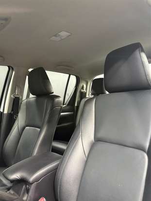 TOYOTA-HILUX-2021