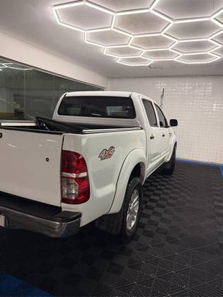 TOYOTA HILUX 3.0 STD 4X4 CD 16V TURBO INTERCOOLER DIESEL 4P MANUAL
