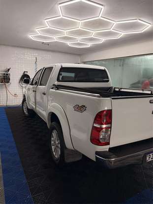 TOYOTA-HILUX-2015