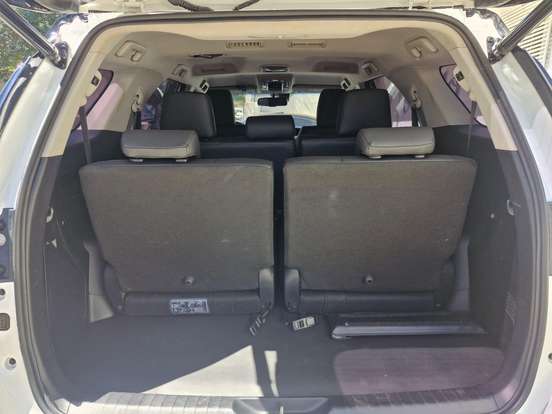 TOYOTA-HILUX SW4-2023