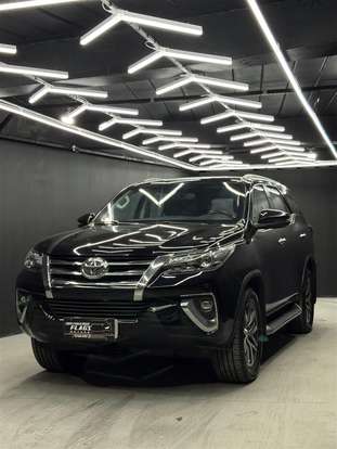 TOYOTA-HILUX SW4-2017