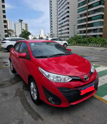 TOYOTA-YARIS-2018