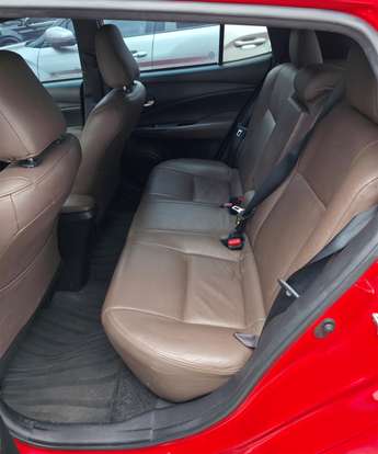 TOYOTA-YARIS-2018