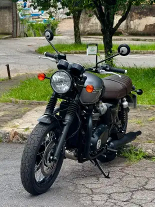 TRIUMPH-BONNEVILLE T120 BLACK 1200-2024