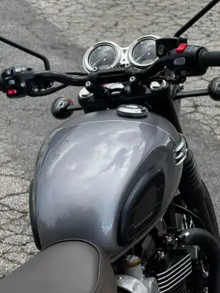 TRIUMPH-BONNEVILLE T120 BLACK 1200 TRIUMPH-BONNEVILLE T120 BLACK 1200-2024