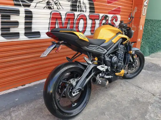 TRIUMPH-STREET TRIPLE RS ABS TRIUMPH-STREET TRIPLE RS ABS-2025