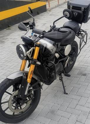 TRIUMPH SCRAMBLER 400 X 