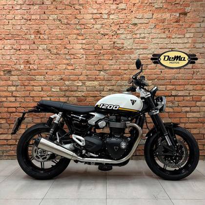 TRIUMPH SPEED TWIN 