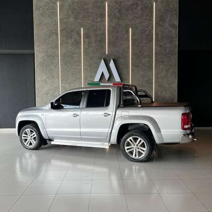 VOLKSWAGEN-AMAROK-2016
