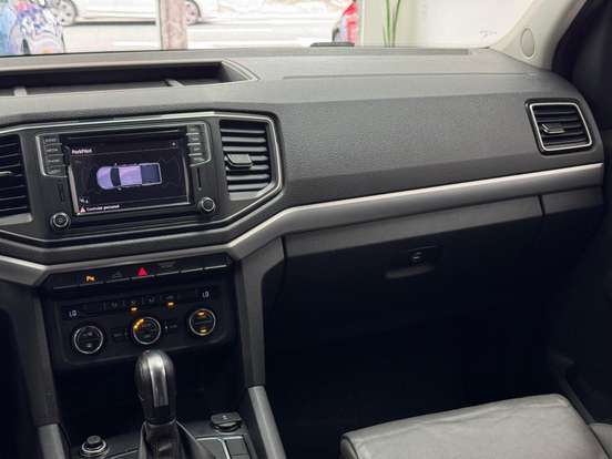 VOLKSWAGEN-AMAROK-2019