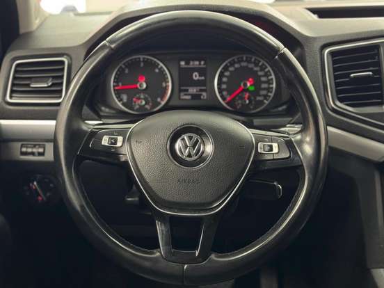 VOLKSWAGEN-AMAROK-2019