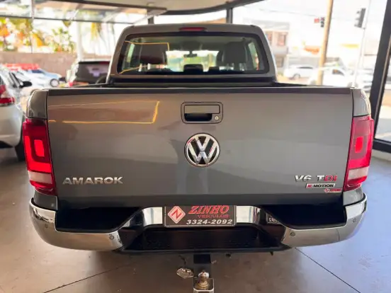 VOLKSWAGEN-AMAROK-2018