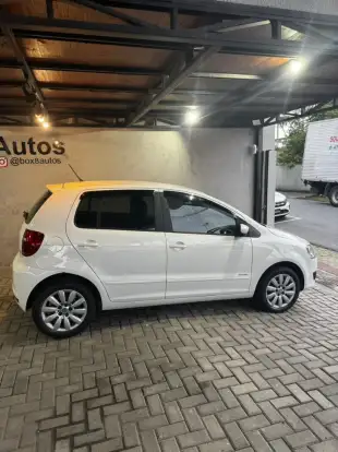 VOLKSWAGEN-FOX-2012